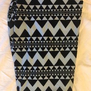 LuLaRoe Tall and Curvy leggings